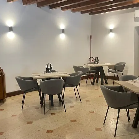 فندق Corte Impero & Restaurant 3*