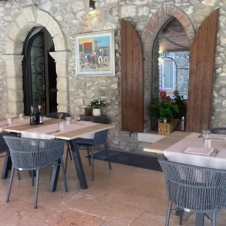 فندق Corte Impero & Restaurant 3*