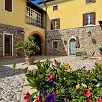 Corte Impero & Restaurant ホテル